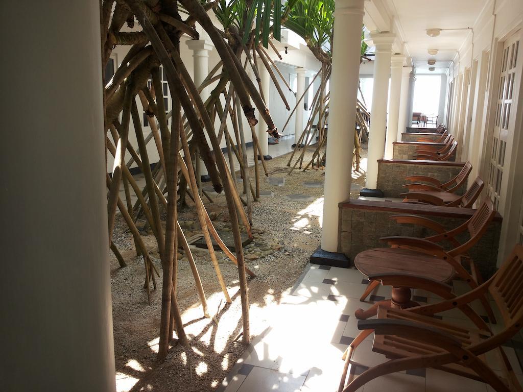 Ap Nippon Beach ヒッカドゥワ エクステリア 写真